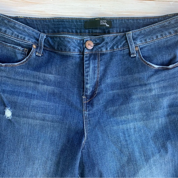 1822 Denim Medium Blue Straight Leg Cropped Jeans – Size 16W - Picture 2 of 9